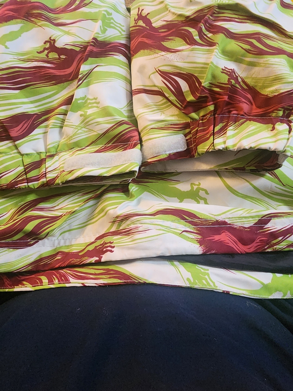 Rossignol White Performance Jacket with Lime Green and Burgundy Print - Picture 10 of 12